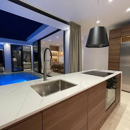 别墅 Polyxeni 拉加纳斯