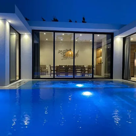 Polyxeni * 拉加纳斯